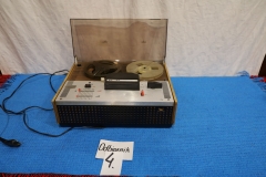 Odbiornik 4a magnetofon szpulowy ZK 127