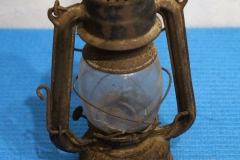 Lampa 8a latarka rolnicza na naftę ze szkłem