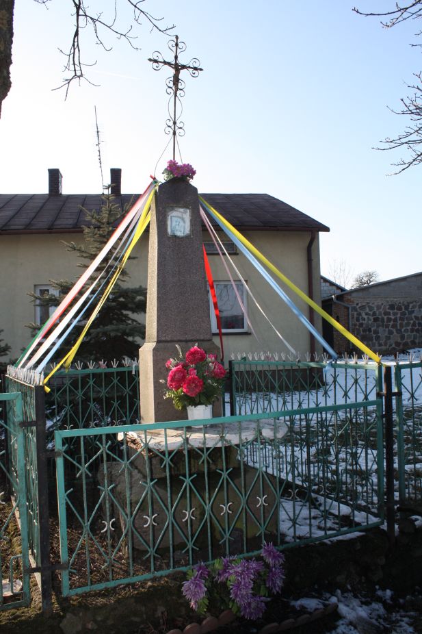 2019-02-08 Wysokienice kapliczka nr1 (9)