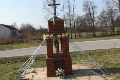 2019-03-31 Wólka Jagielczyńska kapliczka nr1 (3)