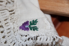 33 kKoszula damska - kołnierzyk haftowany