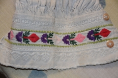 33b Koszula damska - mankiet haftowany