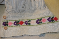 33c Koszula damska - mankiet haftowany