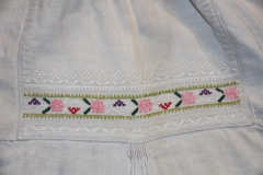 33d Koszula damska - naramiennik haftowany