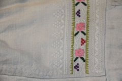 33e Koszula damska - naramiennik haftowany