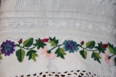 34b Koszula damska - mankiet haftowany