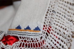 Koszula 36m damska - kołnierzyk haftowany