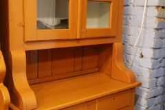 Kredens 4b z witryną