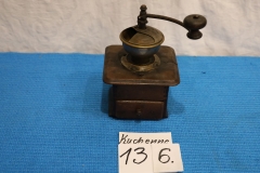 Kuchenne 136a młynek do pieprzu