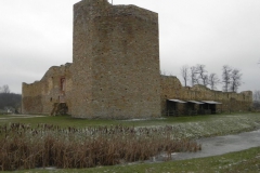 2017-01-01 Inowłódz - Ruiny zamku (5)