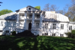 2018-04-22 Łęgonice Duże - pałac (9)