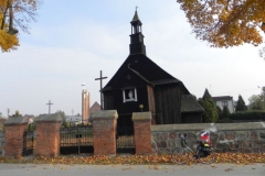 2011-10-30 Czerniewice - kościół drewniany (3)