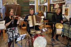 2025-08-16 Sochowa Zagroda - muzyka (16)