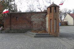 2011-11-10 Czerwińsk nad Wisłą - kościół murowany (14)