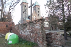 2011-11-10 Czerwińsk nad Wisłą - kościół murowany (4)
