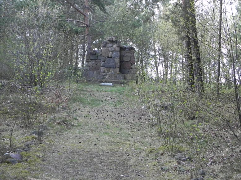 2018-04-14 Roszkowa Wola - cm. z I wojny światowej (4)