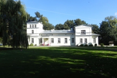 2011-10-02 Rylsk - pałac (1)