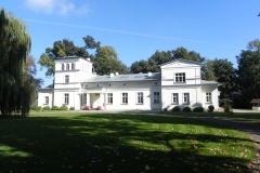2011-10-02 Rylsk - pałac (3)