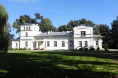 2011-10-02 Rylsk - pałac (4)