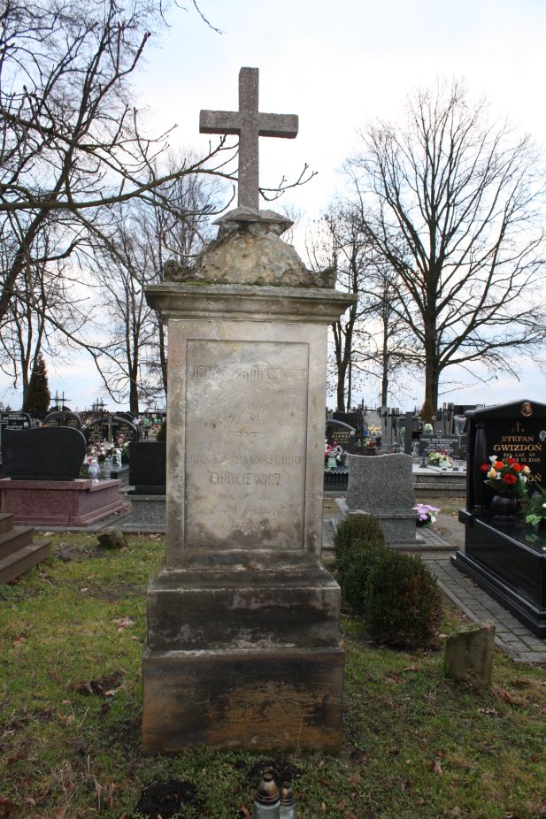 2018-12-31 Rzeczyca - cmentarz parafialny (36)