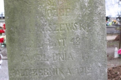 2018-12-31 Rzeczyca - cmentarz parafialny (22)