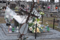 2018-12-31 Rzeczyca - cmentarz parafialny (74)