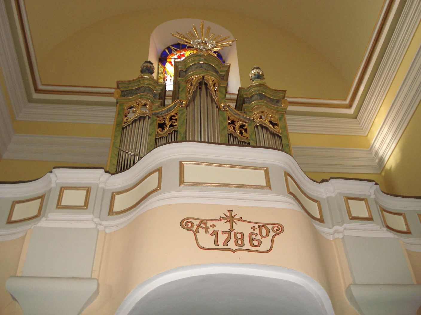 2007-01-01 Głuchów - kościół murowany (56)