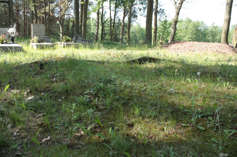 2018-05-13 Stanisławów Lipski - cmentarz ewangelicki (36)