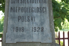 2018-05-20 Wysokienice - pomnik (5)