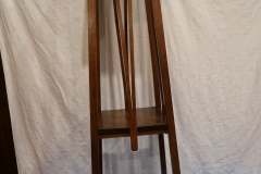 Przedmiot 35a kwietnik drewniany duży