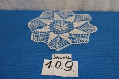 Serwetka 109 biała robiona na szydełku