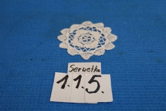 Serwetka 115 biała robiona na szydełku