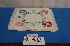 Serwetka 142 kolorowa wyszywana