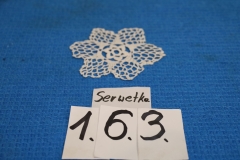Serwetka 163 biała robiona na szydełku