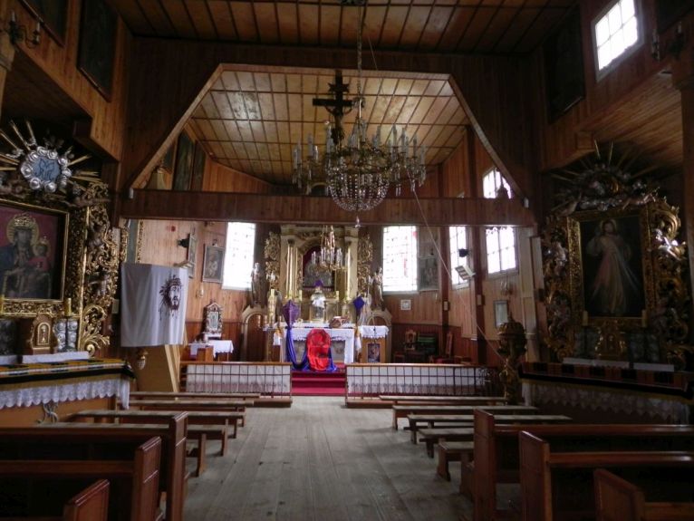 2012-03-25 Janisławice - kościół drewniany (2)