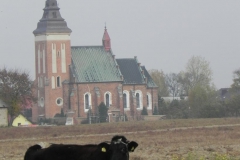 2011-10-30 Krzemienica - kościół murowany (2)