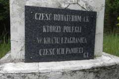 2011-06-19 Ciebłowice - pomnik (4)