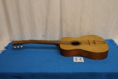 Instrumenty 31a gitara akustyczna (073)