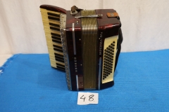 Instrumenty 48a akordeon Hohner Imperial IV A czerwony (091)
