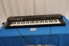 Instrumenty 58a organy Roland (102)