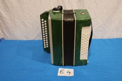 Instrumenty 64a akordeon guzikowy mały (Paweł Kułuziński z Rdzowa) (109)
