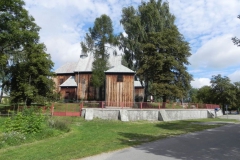 2011-08-28 Lewin - kościół drewniany (2)