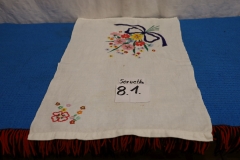 Serwetka 81a biała wyszywana