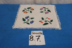 Serwetka 87a biała wyszywana