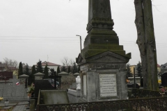 2011-11-19 Cielądz - cmentarz parafialny (17)