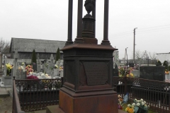 2011-11-19 Cielądz - cmentarz parafialny (18)