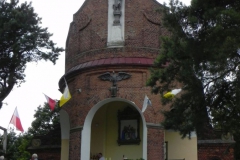 2011-04-10 Łęgonice Nowe - kościół murowany (33)