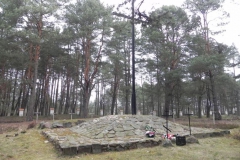 2011-04-17 Inowłódz - cm. z I wojny światowej (17)