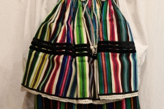 31 Kiecka wełniak + koszula damska + zapaska do pasa