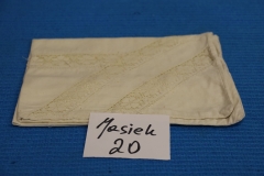 Jasiek 20a robiony na szydełku